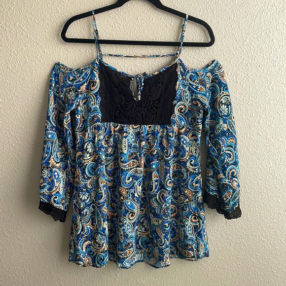 Paper Crane cold shoulder boho paisley‎ print lace bell sleeve tunic - Picture 1 of 7